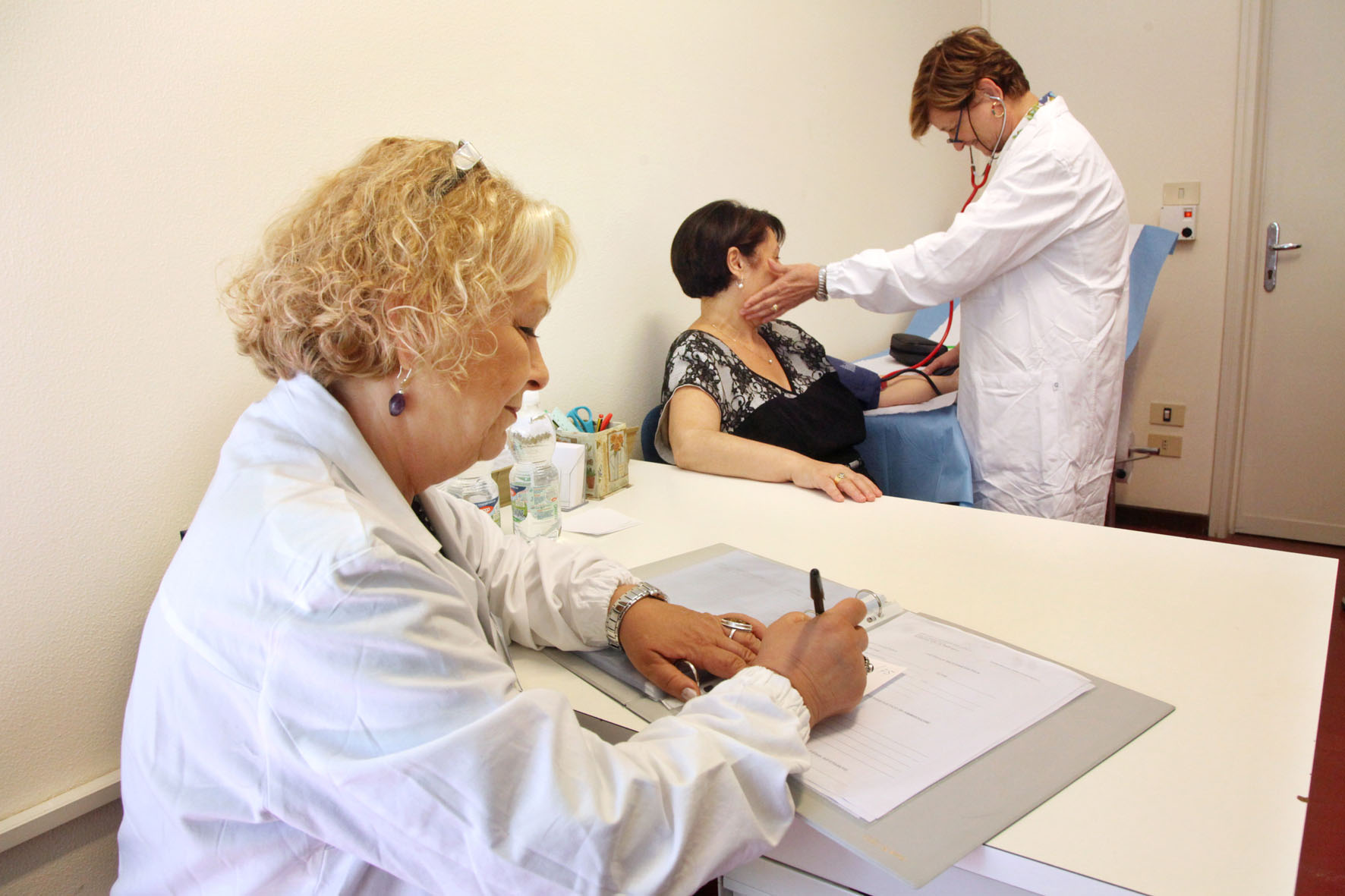Scopri di più sull'articolo L’Ambulatorio Amico di Auser Bologna cerca nuovi infermieri-volontari